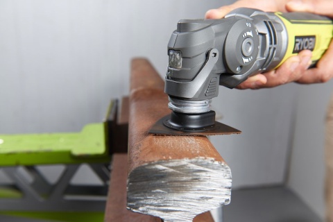 Urządzenie wielofunkcyjne z silnikiem 300 W Kąt oscylacji 3,2° RYOBI RMT300-SA