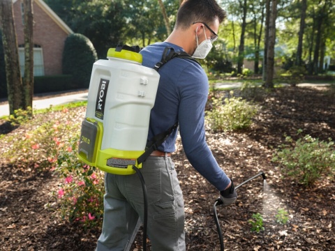 Opryskiwacz akumulatorowy plecakowy Ryobi 15 l ONE+ 18V RYOBI RY18BPSB-0