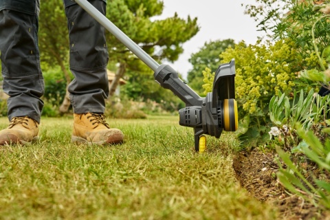 KOSA PODKASZARKA ŻYŁKOWA 25cm AKUMULATOROWA 18V V20 FATMAX DO TRAWY SFMCST925B-XJ STANLEY