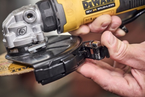 Mała Akumulatorowa szlifierka kątowa 18V 125mm Walizka DeWALT DCG404NT