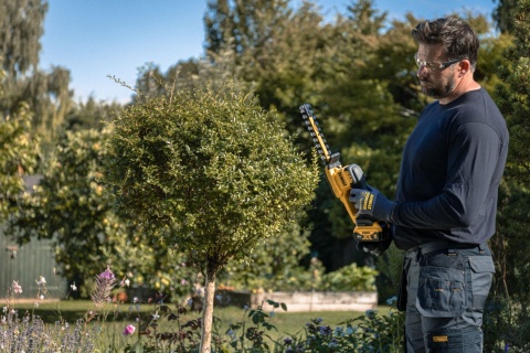 NOŻYCE do żywopłotu 18V XR 20cm do krzewów DCMHT520N DeWalt