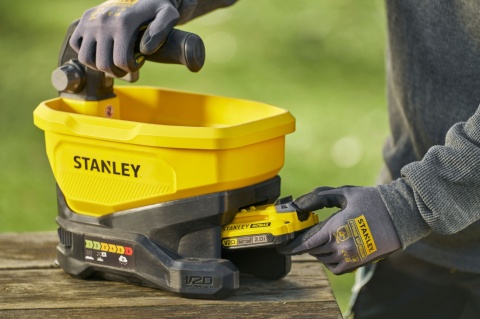 Siewnik rozsiewacz akumulatorowy do trawy nawozu STANLEY STCOE300B V20 18V