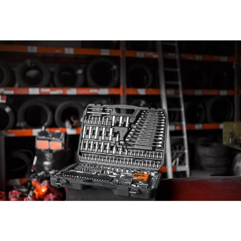 10-218 ZESTAW KLUCZY 300 ELEMENTÓW 1/2", 3/8", 1/4" 10-218 NEO TOOS