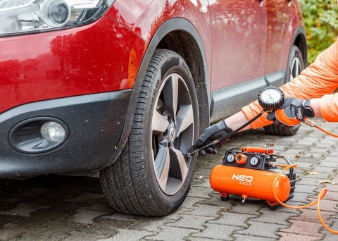 Kompresor bezolejowy 3,8 l 8 bar Energy+ 18V 04-620 NEO TOOLS